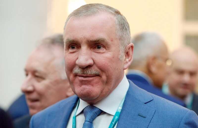 Генерал ФСБ Виктор Воронин пытается восстановить контроль над ГК «Благо» после смерти Аркадия Фосмана