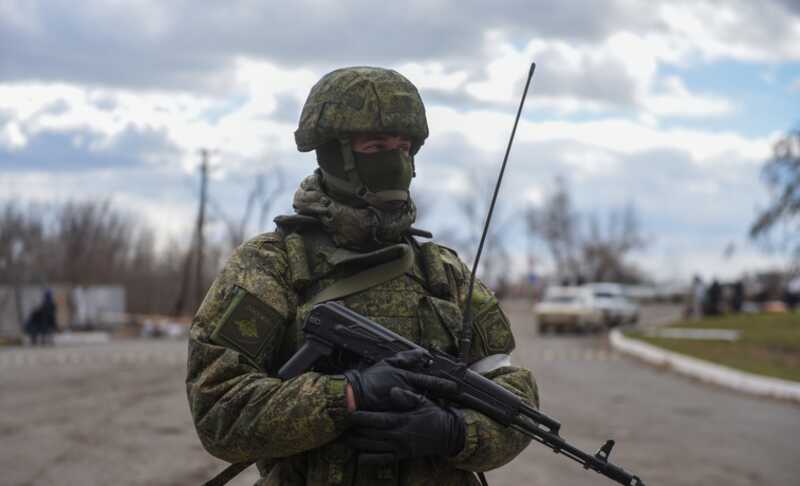 Российские военные показали видео, на котором запечатлен их вход в населенные пункты Черниговской области