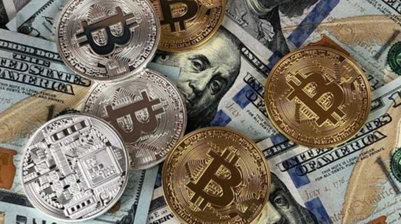 Биткойн снизился на 4% после заявлений ФРС США о криптовалюте