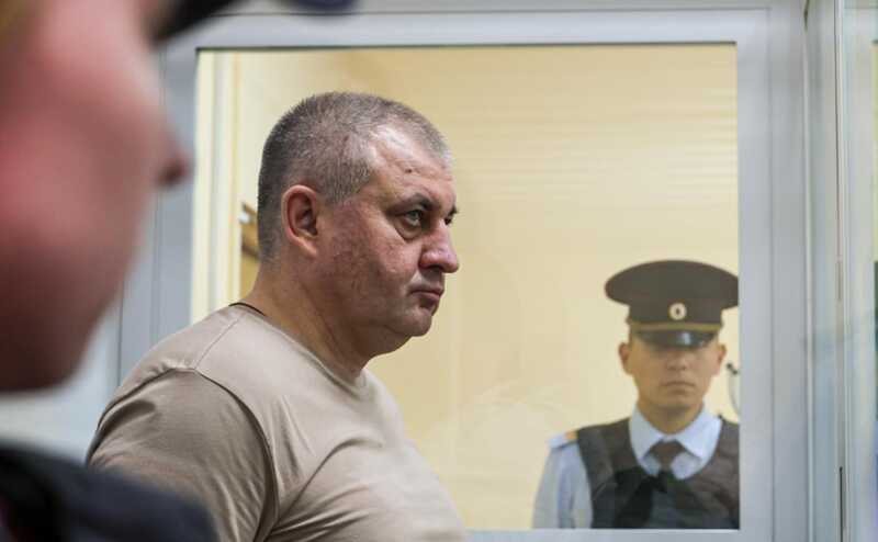 Генерал Шамарин осуждён за получение взяток в области поставок для обороны