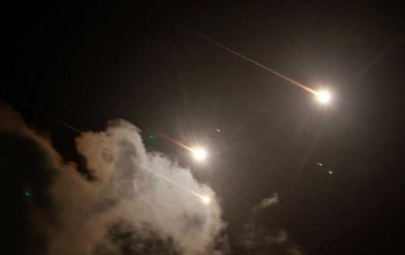 Израильские военные сообщили о запуске ракеты из Ирана и призвали граждан оставаться в безопасности