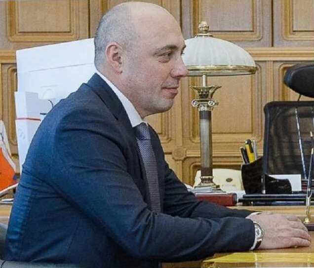 Без шамана не разобраться: как Яблонский Антипинский НПЗ развивал?